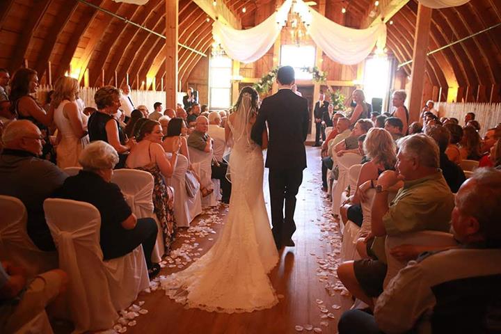 Simply Country Barn - Weddings & Event Venue - Freedom, WI - Thumb 16