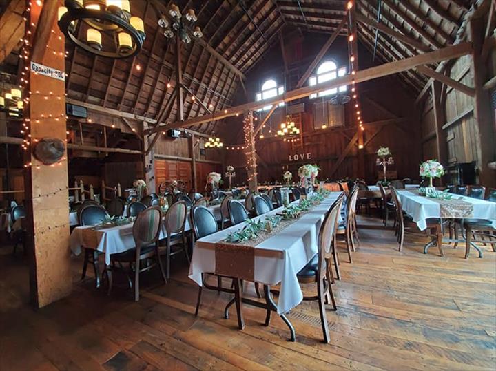 Simply Country Barn - Weddings & Event Venue - Freedom, WI - Thumb 10